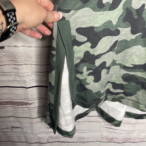 New Directions Green Camo Design HILo Long Sleeve Sweatshirt Sz XL! - Picture 5 of 8